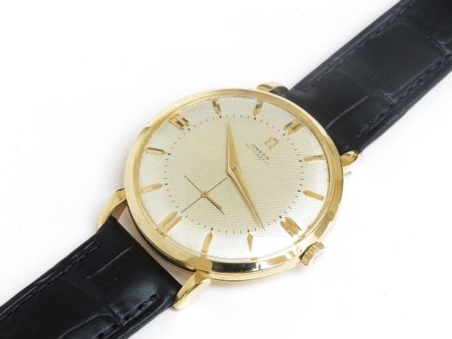 fig 2. EXTREMELY RARE ORIGINAL SOLID 18CT 18K GOLD OMEGA AUTOMATIC JUMBO OVERSIZE BUMPER MENS VINTAGE WATCH C1950