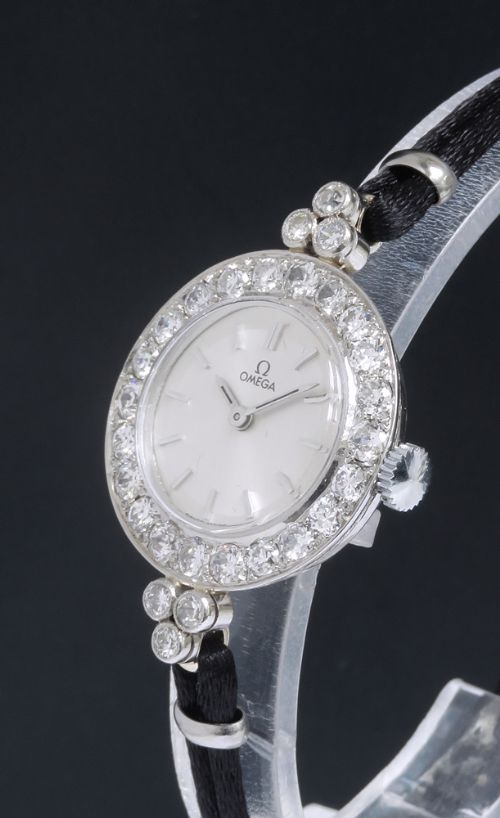 fig 2. EXQUISITE OMEGA PLATINUM AND DIAMOND ART DECO LADIES COCKTAIL WATCH C1930