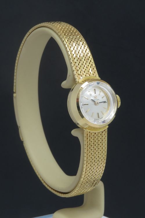 fig 7. MINT ORIGINAL CONDITION SOLID 18CT GOLD OMEGA SAPPHETTE LADIES COCKTAIL WATCH WITH BOX c1962