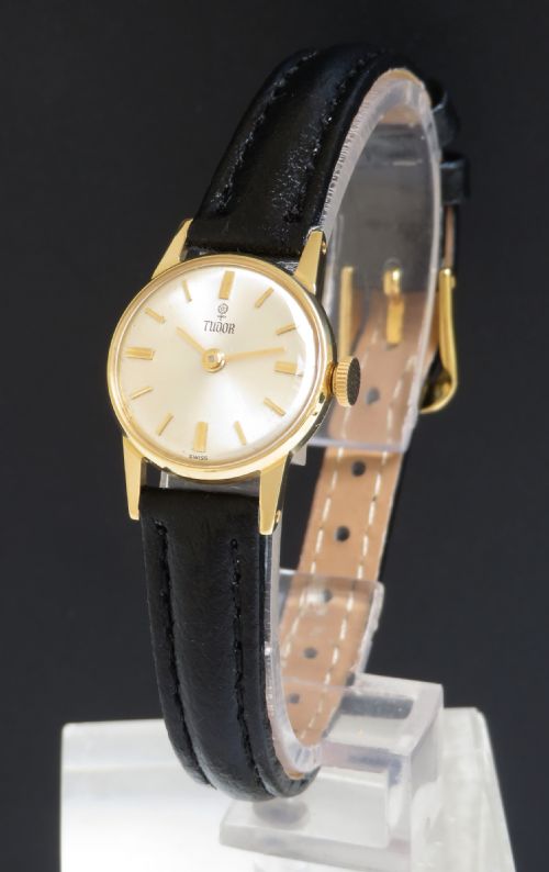 Lovely Solid 18ct 18k Rolex Tudor Ladies Cocktail Watch