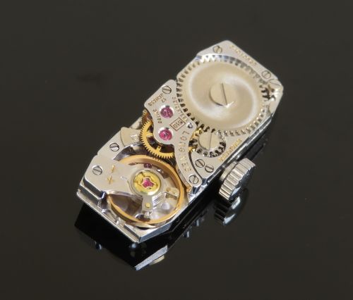 fig 8. BEAUTIFUL LONGINES PLATINUM AND DIAMOND ART DECO LADIES COCKTAIL WATCH C1930