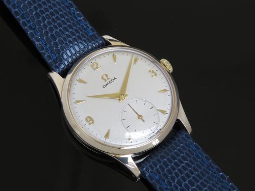 fig 3. CLASSIC SOLID 9CT GOLD OMEGA CALIBRE 266 MENS VINTAGE WATCH C1955
