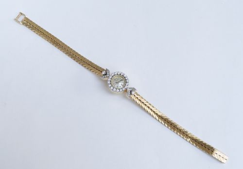 fig 4. GORGEOUS SOLID 18CT 18K GOLD AND DIAMOND JAEGER-LECOULTRE BACKWINDER LADIES COCKTAIL WATCH BOX AND PAPERS C1968