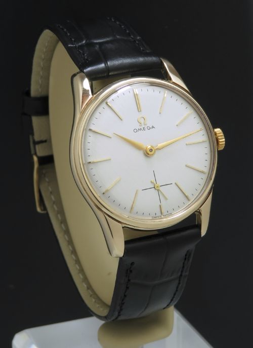 fig 2. SOLID 9CT GOLD OMEGA LINEN TEXTURED DIAL CALIBRE 267 MENS VINTAGE WATCH C1961