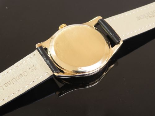 fig 6. SOLID 9CT GOLD OMEGA LINEN TEXTURED DIAL CALIBRE 267 MENS VINTAGE WATCH C1961