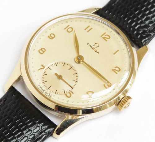 fig 1. INCREDIBLE ORIGINAL SOLID 9CT OMEGA 30T2 MENS VINTAGE WATCH C1947