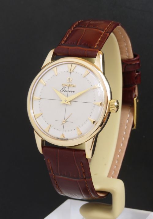 Stunning Solid 9ct Gold Omega Geneve Calibre 267 Mens Vintage Watch C1958