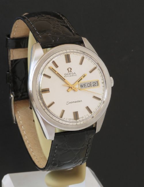 fig 4. ORIGINAL OMEGA SEAMASTER AUTOMATIC DAYDATE MENS VINTAGE WATCH C1968
