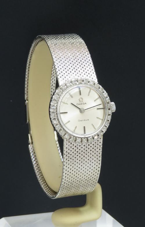 fig 2. STUNNING SOLID 18CT WHITE GOLD AND DIAMONDS OMEGA LADIES COCKTAIL WATCH C1964