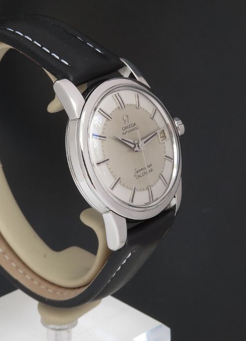 fig 4. Omega Seamaster Calendar Automatic Calibre 503 Mens Vintage Watch c1959