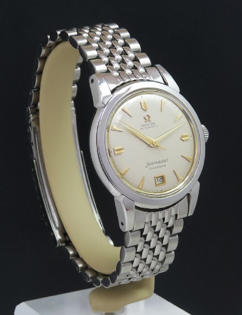 fig 3. Original Omega Seamaster Bumper Automatic Calendar Mens Vintage Watch c1952