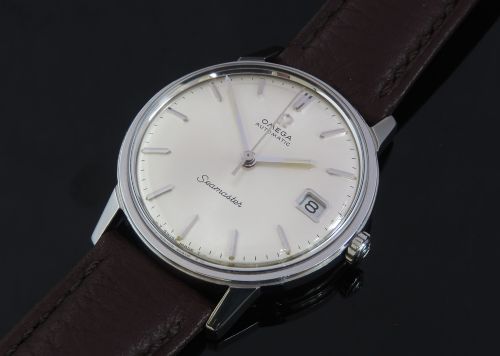 fig 3. Omega Seamaster Automatic Calendar Calibre 562 Mens Vintage Watch c1965