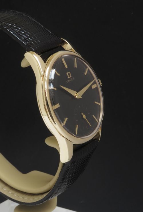 fig 2. Solid 9ct Gold Omega Calibre 267 c1960