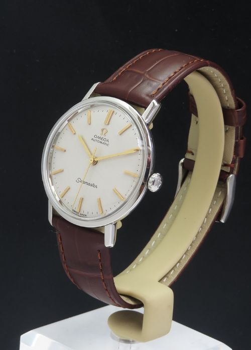 fig 3. Omega Seamaster Automatic Calibre 552 Mens Vintage Watch c1965