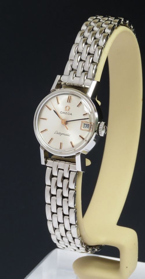 fig 1. Omega Ladymatic Calendar Automatic c1966
