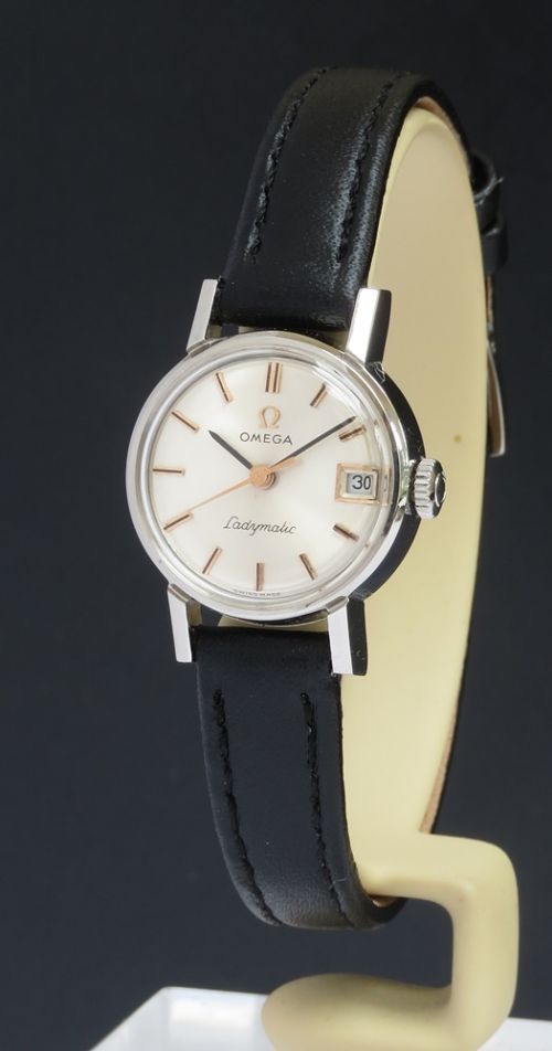 fig 4. Omega Ladymatic Calendar Automatic c1966