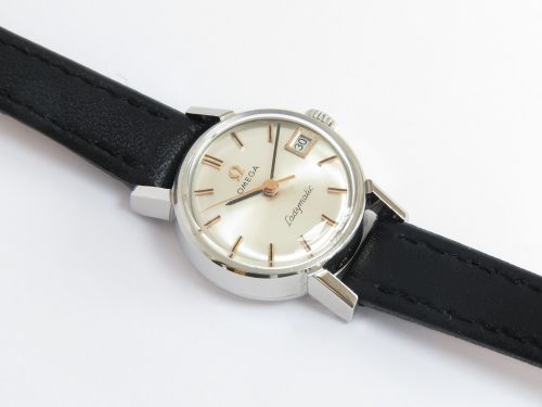fig 6. Omega Ladymatic Calendar Automatic c1966