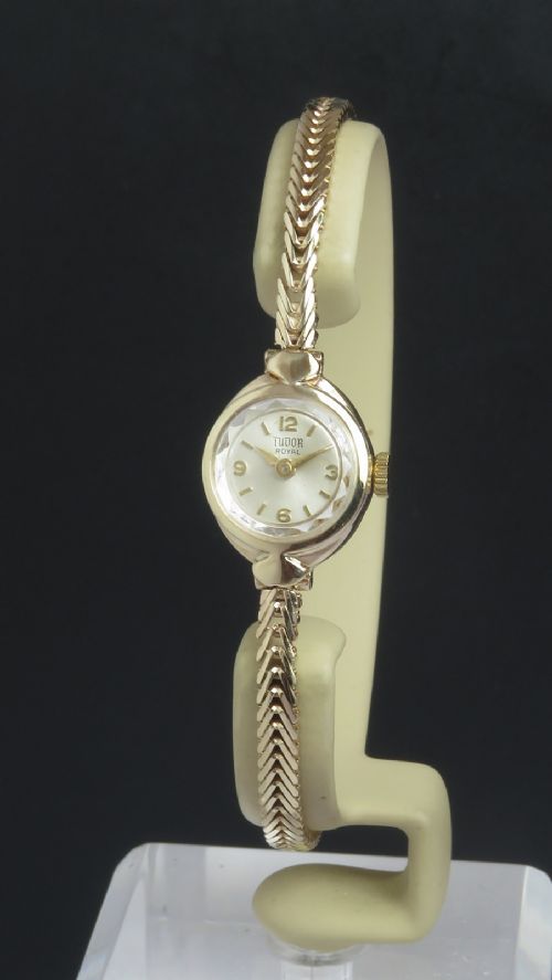 Beautiful Solid 9ct Gold Rolex Tudor Royal Cocktail Watch C1964