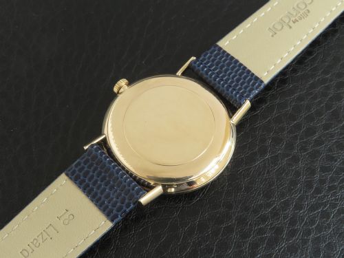 fig 3. Rare Omega Solid 9ct Gold Calendar c1966