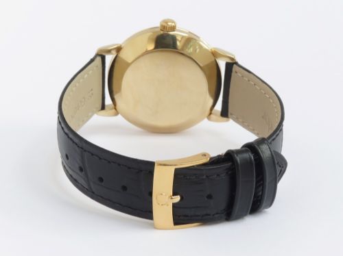 fig 4. Solid 18ct Gold Omega Tresor Bumper Automatic c1954