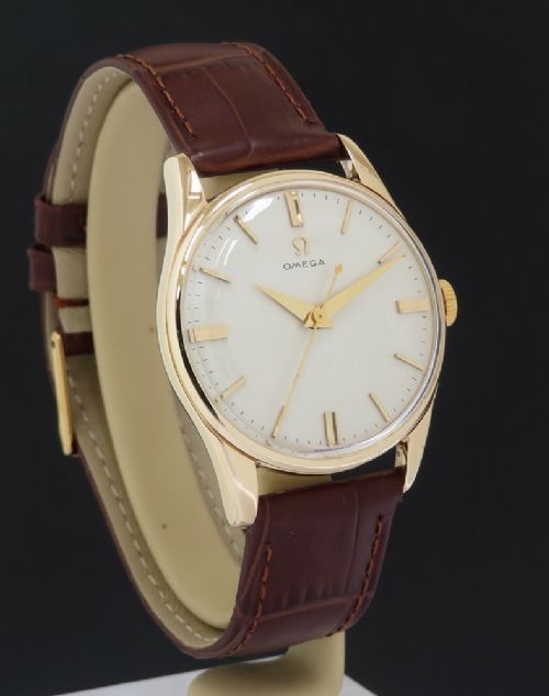 fig 2. Classic Solid 9ct Gold Omega Calibre 286 c1963
