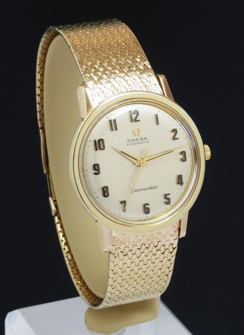 fig 1. Solid 9ct Gold Omega Seamaster Automatic With Box c1966