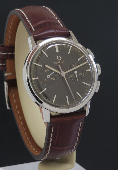 fig 1. Omega Calibre 320 Chronograph Tropical Dial c1964