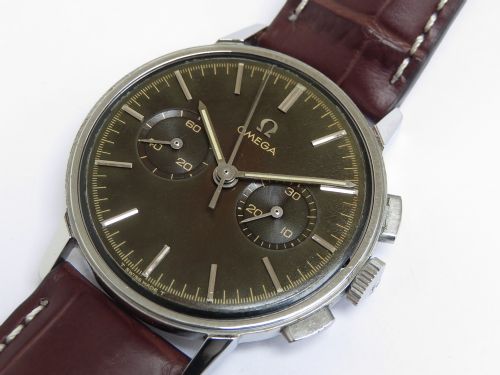 fig 4. Omega Calibre 320 Chronograph Tropical Dial c1964