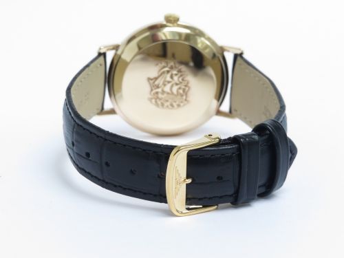 fig 2. Solid 9ct Gold Longines Flagship Automatic c1965