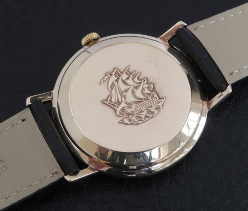 fig 5. Solid 9ct Gold Longines Flagship Automatic c1965