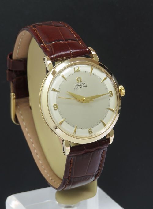 fig 1. Solid 9ct Gold Omega Automatic Calibre 501 c1958