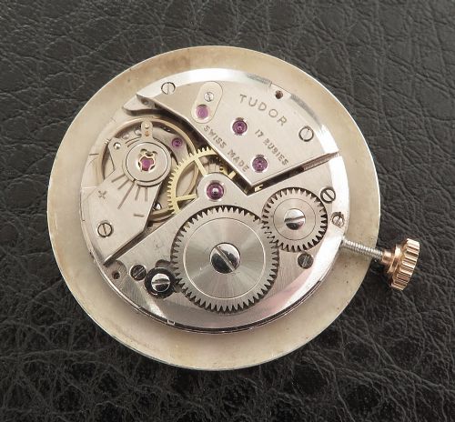 fig 4. Solid 9ct Gold Rolex Tudor Mens Watch With Box c1961