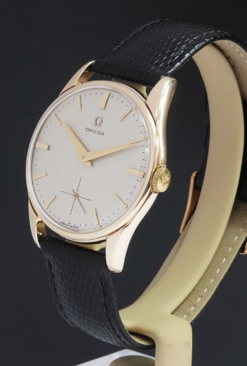 fig 1. Solid 9ct Gold Omega Calibre 268 c1961