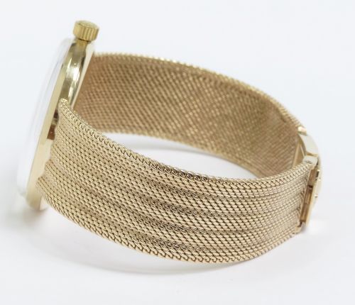 fig 3. Mint Solid 9ct Gold Longines Calibre 370 c1966