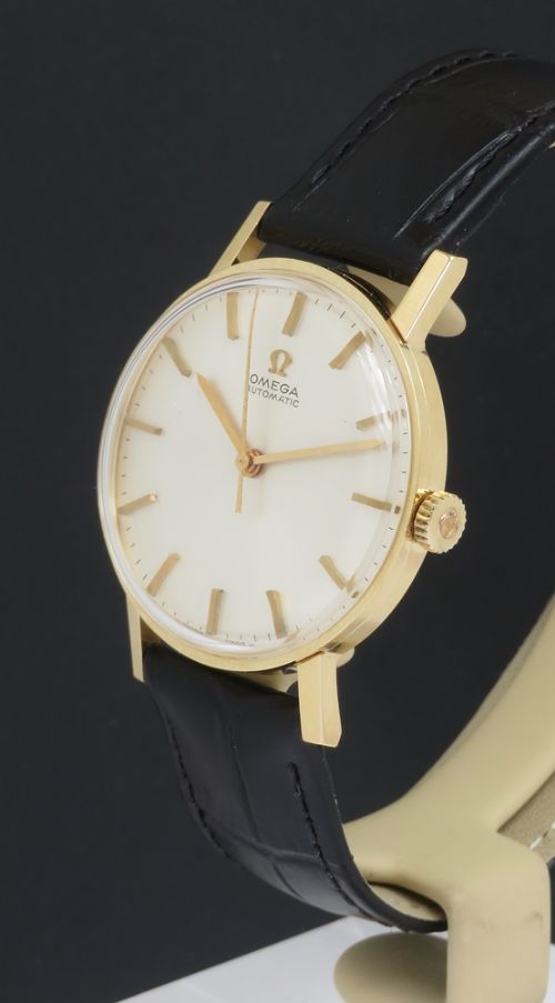 fig 1. Mint Original Solid 18ct Omega Automatic Mid Size c1962