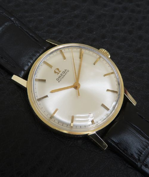 fig 5. Mint Original Solid 18ct Omega Automatic Mid Size c1962