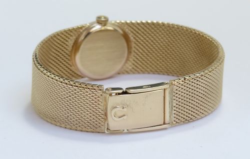 fig 4. Beautiful Solid 9ct Gold Omega Ladies Watch c1966