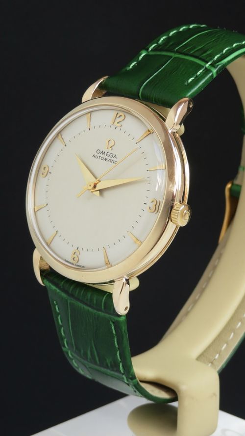 fig 1. Solid 9ct Gold Omega Automatic Calibre 501 c1959