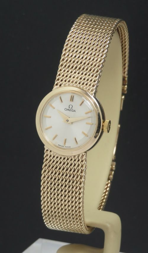 Solid 9ct Gold Omega Ladies Watch C1961