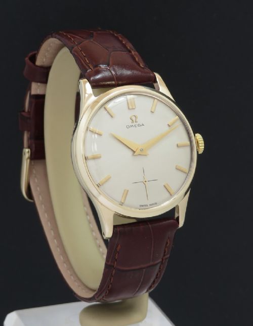 fig 2. Solid 9ct Gold Omega Calibre 266 c1955