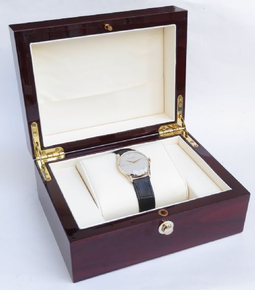 fig 7. Solid 9ct Gold International Watch Company IWC Calibre 89 c1956