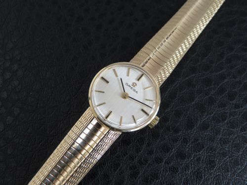 fig 4. Stunning Solid 9ct Gold Omega Ladies Cocktail Watch c1963