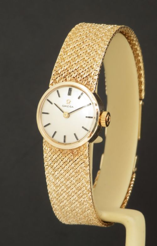 Solid 9ct Gold Omega Ladies Cocktail Watch C1964