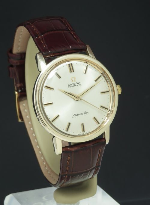 fig 2. Solid 9ct Gold Omega Seamaster Automatic c1965 With Box and Papers