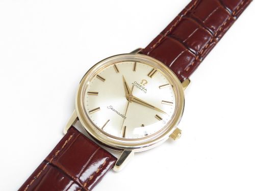 fig 4. Solid 9ct Gold Omega Seamaster Automatic c1965 With Box and Papers