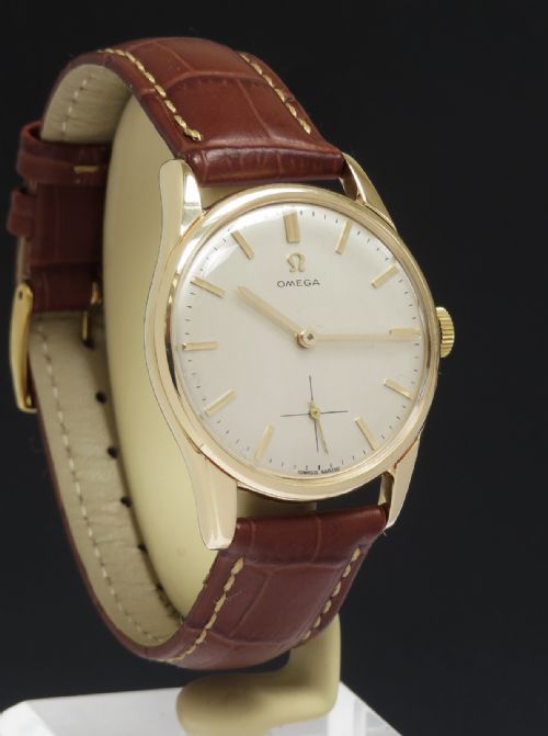 fig 2. Solid 9ct Gold Omega Calibre 269 c1964