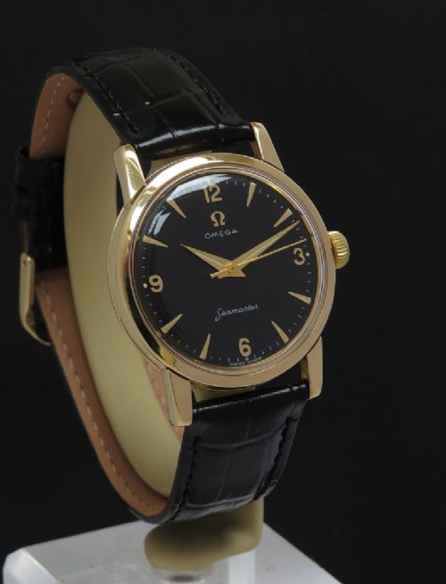 fig 2. SOLID 9CT GOLD OMEGA SEAMASTER 520 C 1960