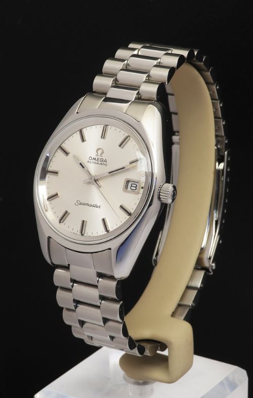 fig 1. Omega Seamaster Calibre 565 Automatic