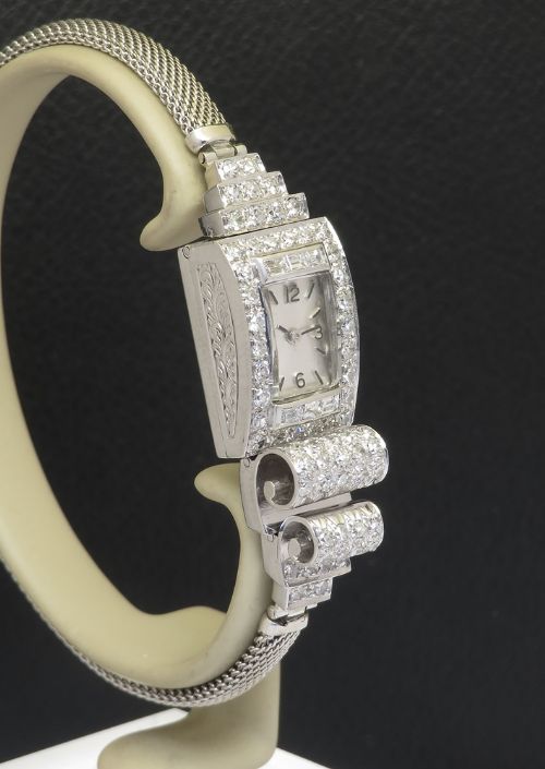 fig 4. Spectacular and Rare Platinum and Diamond Art Deco Asymmetrical