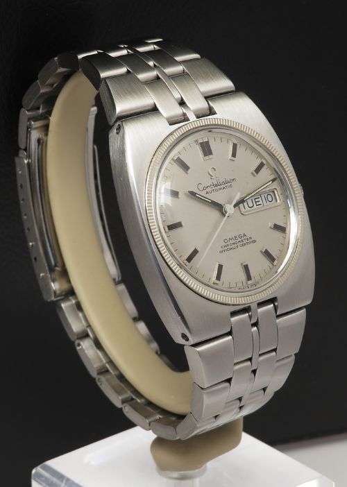 fig 3. Near Mint Omega Constellation Day Date Mens Watch c1969